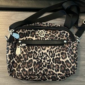 BAGGALLINI ⚜️ Leopard Print Crossbody Bag
